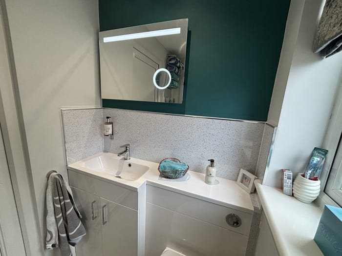 bathroom with vanity mirror